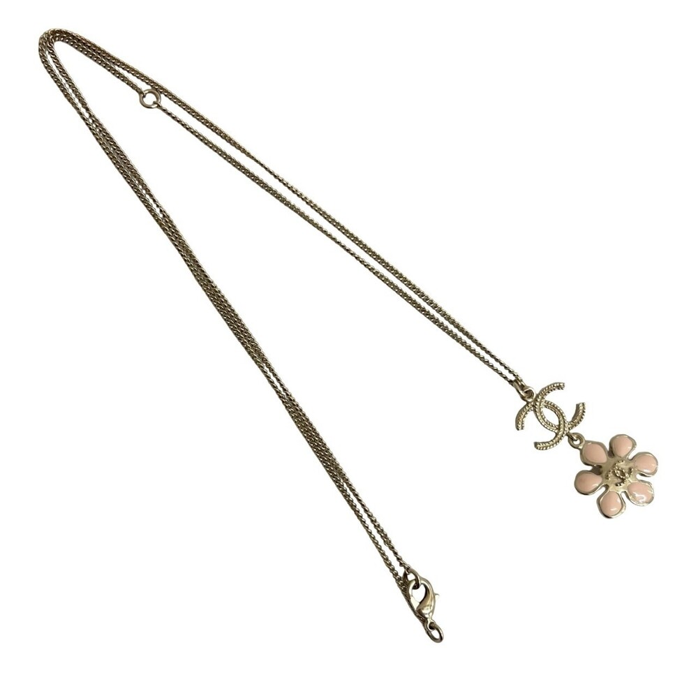 CHANEL Authentic Pink Pearl Logo Necklace - Picture 5 of 5